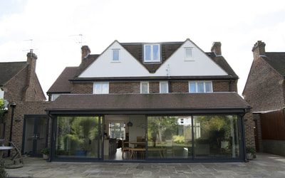 Extension Esher
